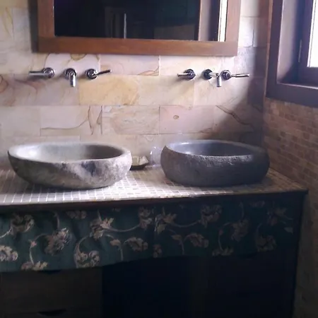 Casona Gamonales Carreno