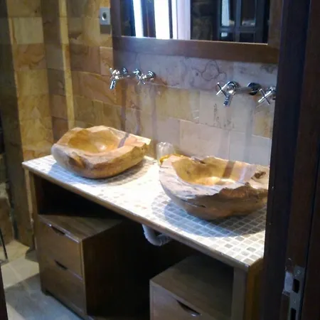 Casona Gamonales 3* Carreno